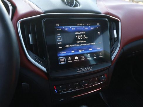 Used 2018 Maserati Ghibli S GranLusso image 15