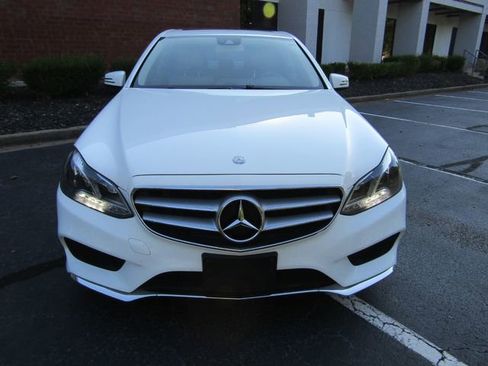 Used 2014 Mercedes-Benz E 350 4MATIC Sedan image 6