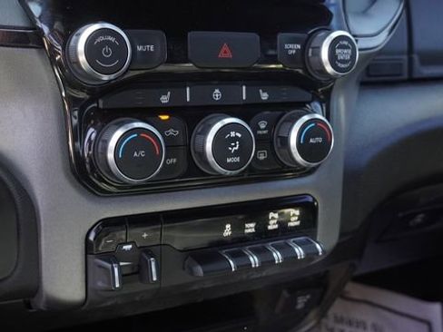 Used 2024 RAM 2500 Rebel image 24