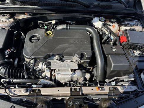 Used 2023 Chevrolet Malibu LT image 33