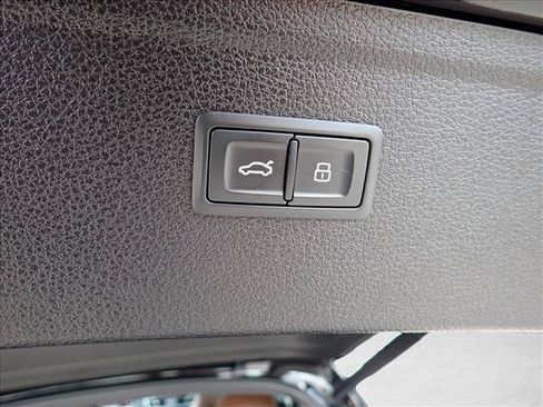 Used 2019 Audi Q5 2.0T Premium Plus AWD/4WD image 9