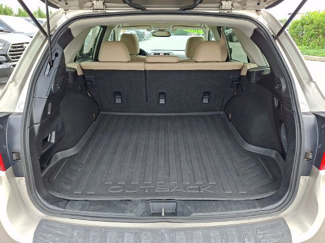 Used 2016 Subaru Outback 3.6R Limited AWD/4WD image 30