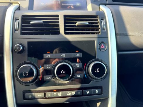 Used 2018 Land Rover Discovery Sport HSE image 20