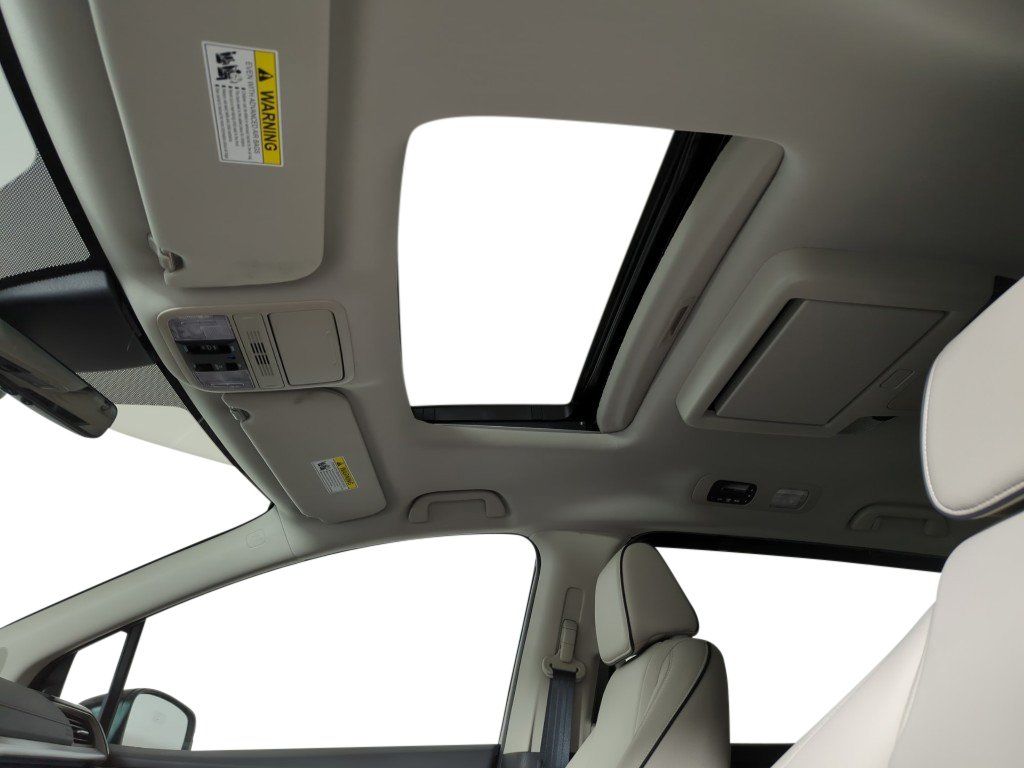 New 2026 Honda Odyssey Touring image 18