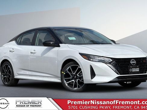 New 2025 Nissan Sentra SR w/ Trunk Package image 1