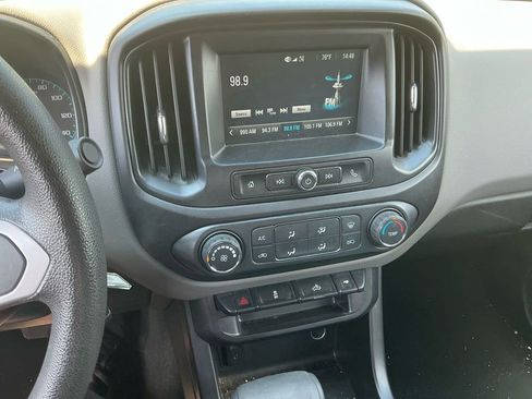 Used 2017 Chevrolet Colorado W/T w/ WT Convenience Package AWD/4WD image 9