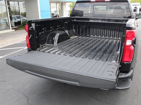 New 2026 Chevrolet Silverado 1500 RST w/ Convenience Package II AWD/4WD image 17