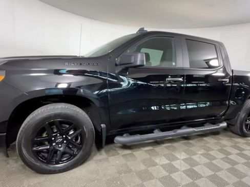 Used 2023 Chevrolet Silverado 1500 Custom w/ Rally Edition AWD/4WD image 11
