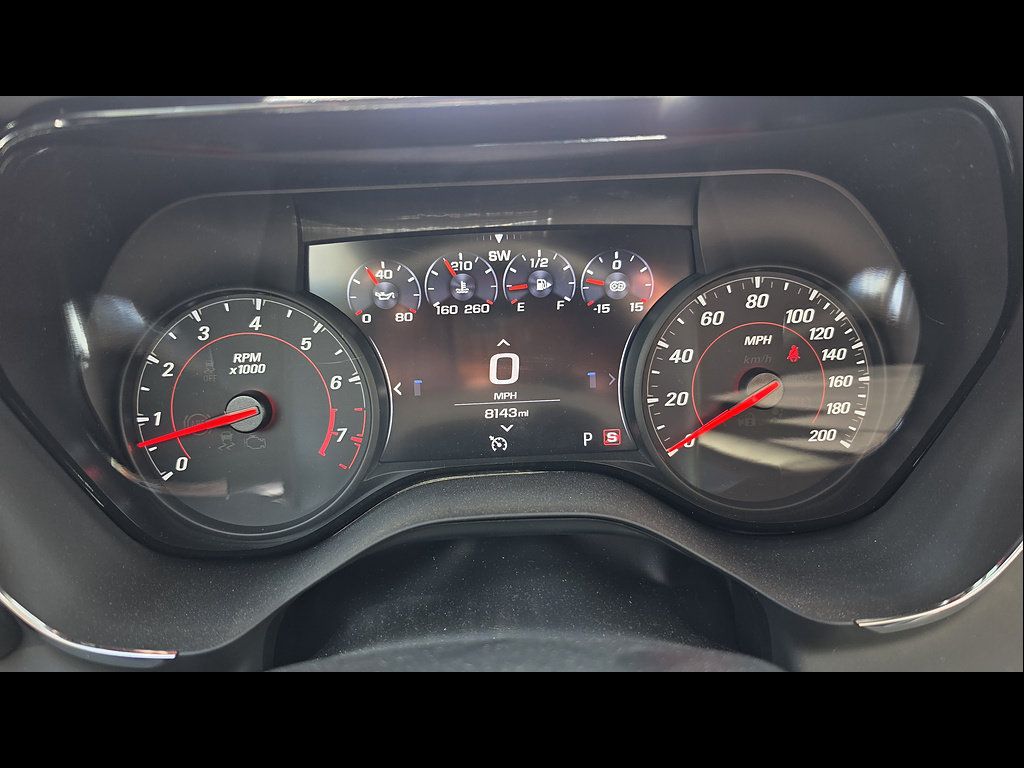 Used 2020 Chevrolet Camaro ZL1 RWD image 42
