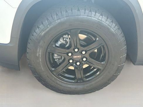 Used 2023 GMC Acadia AT4 AWD/4WD image 32