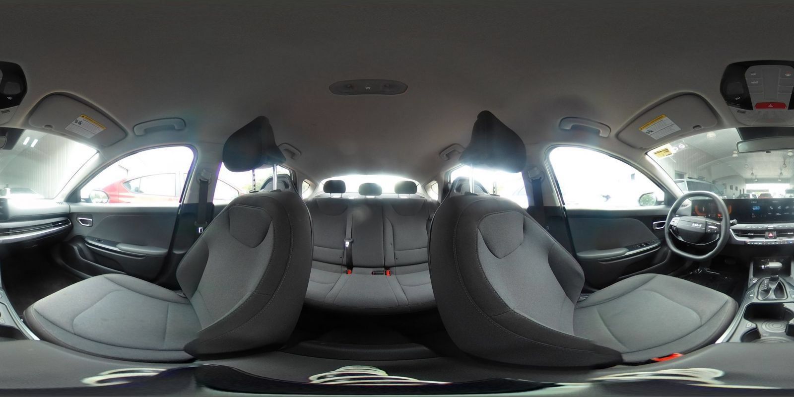 Used 2025 Kia K4 FWD image 40