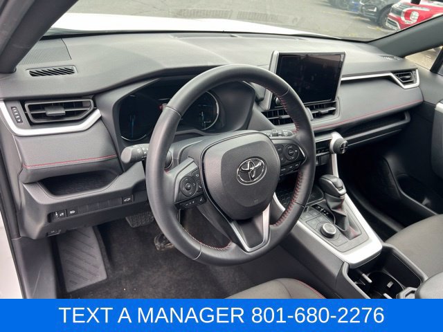 Used 2025 Toyota RAV4 SE AWD/4WD image 22