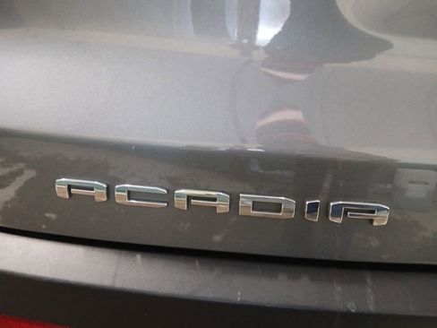 Used 2020 GMC Acadia SLE w/ Driver Convenience Package image 10