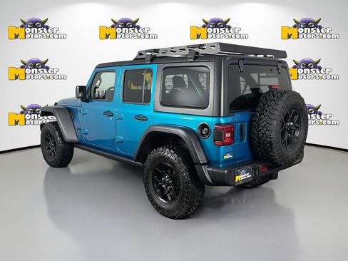Used 2024 Jeep Wrangler Willys image 7