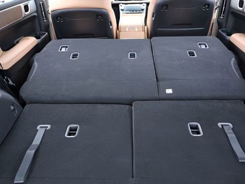 Used 2024 Hyundai Santa Fe Limited image 21