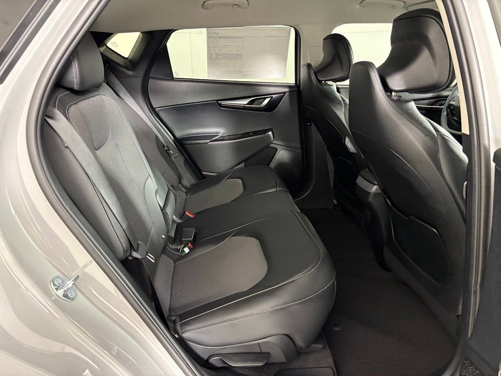New 2026 Kia EV6 Light RWD image 40