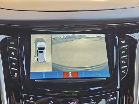 Used 2020 Cadillac Escalade Platinum w/ Escalade Sport Edition image 19