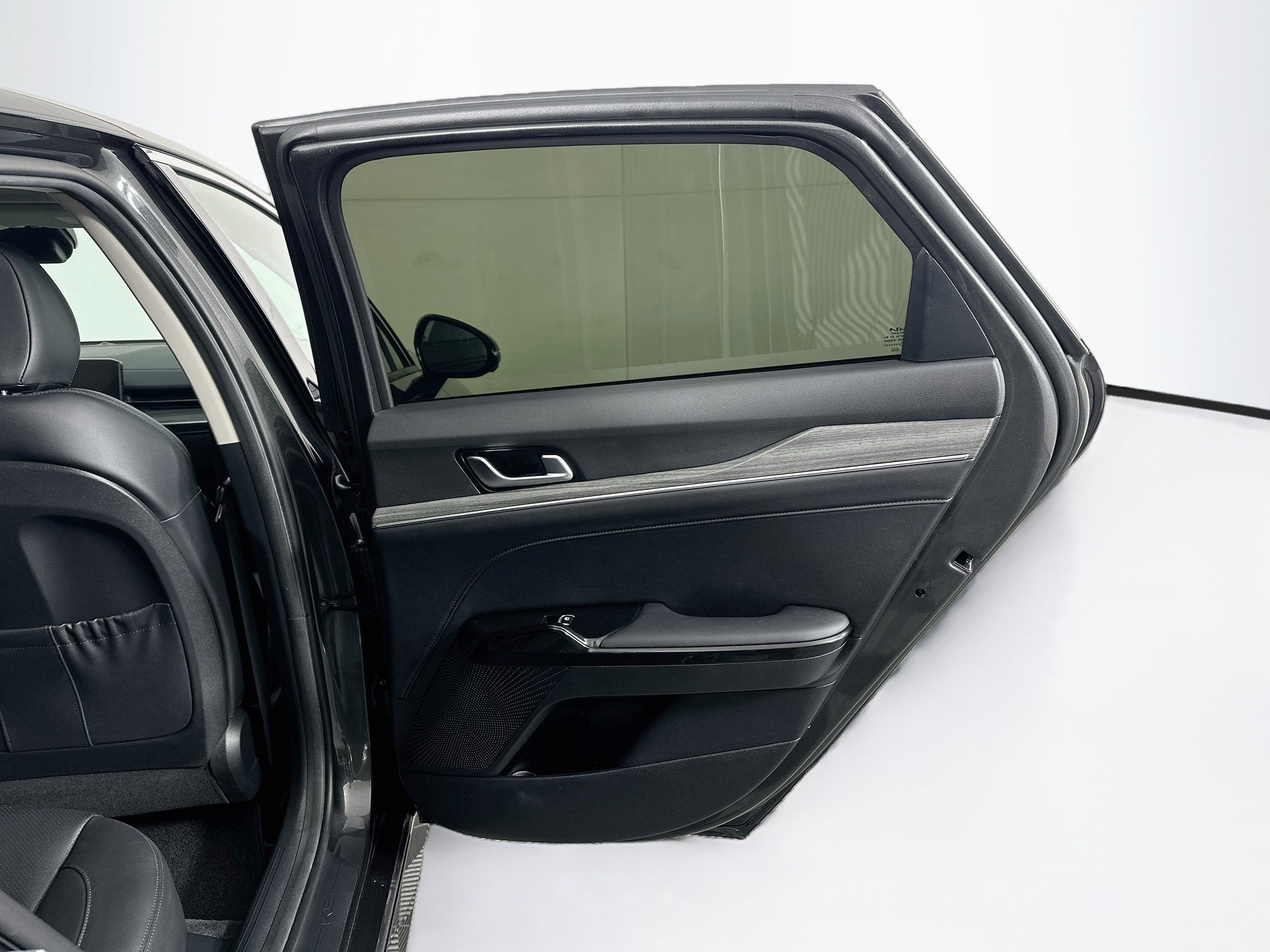 Used 2025 Kia K5 EX FWD image 33