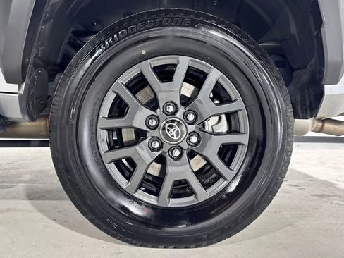 Used 2025 Toyota 4Runner SR5 image 29