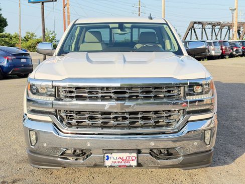 Used 2017 Chevrolet Silverado 1500 LTZ w/ Sport Package AWD/4WD image 10