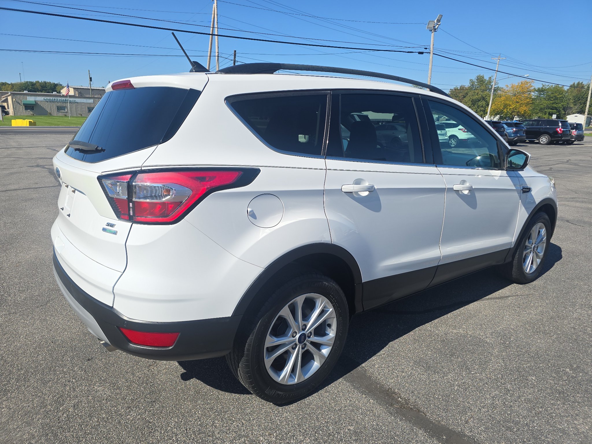 Used 2018 Ford Escape SE w/ Ford Safe & Smart Package FWD image 5