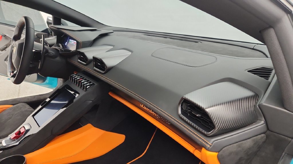 Used 2023 Lamborghini Huracan Tecnica RWD image 54