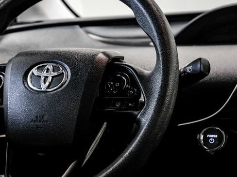 Used 2020 Toyota Prius LE FWD image 20