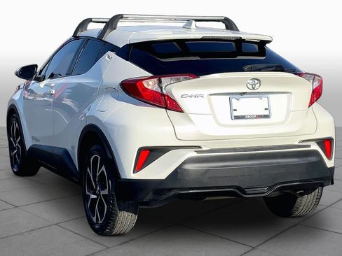 Used 2019 Toyota C-HR XLE FWD image 12