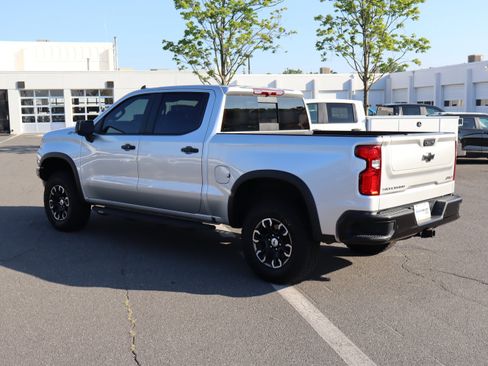 Used 2022 Chevrolet Silverado 1500 ZR2 AWD/4WD image 8