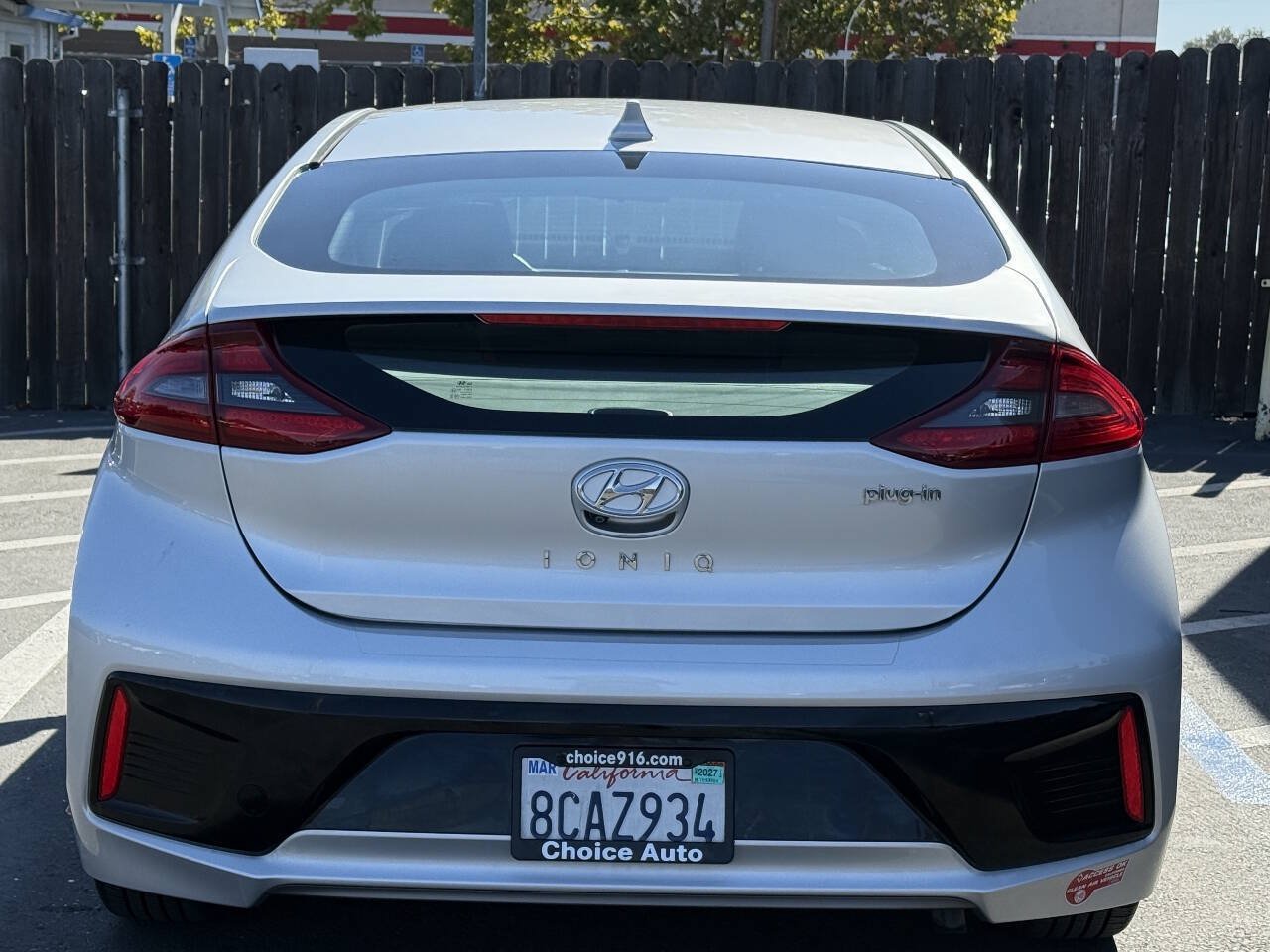 Used 2018 Hyundai Ioniq Plug-In Hybrid FWD image 5