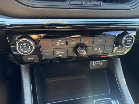 Certified 2024 Jeep Compass Trailhawk w/ Trailhawk Elite Group image 22