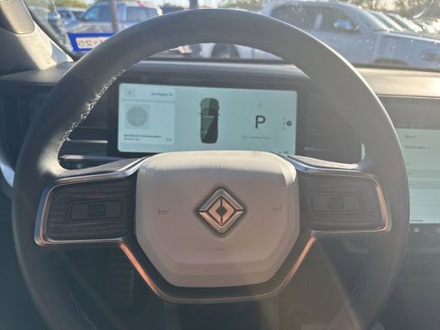 Used 2023 Rivian R1S Adventure image 89