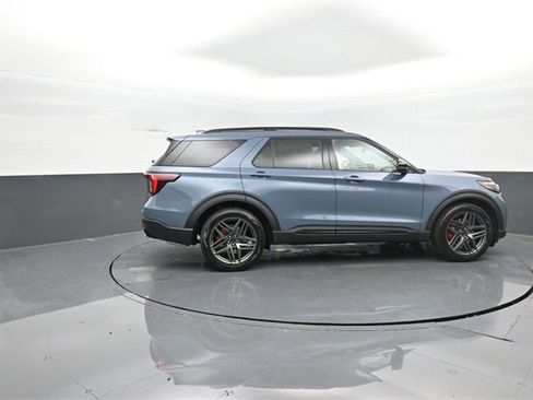 New 2026 Ford Explorer ST w/ Sun And Sound Package image 8