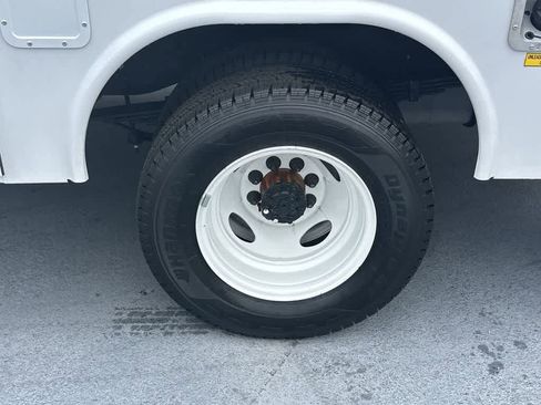 New 2025 Ford E-350 and Econoline 350 Super Duty w/ Power Equipment Group RWD image 31