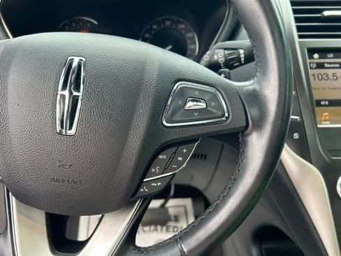 Used 2017 Lincoln MKC Reserve image 15