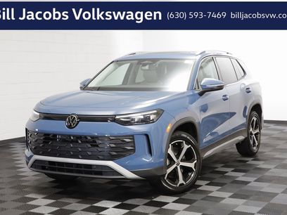 New 2025 Volkswagen Tiguan SE