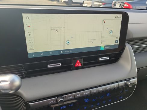 Certified 2025 Hyundai Ioniq 5 SE image 10