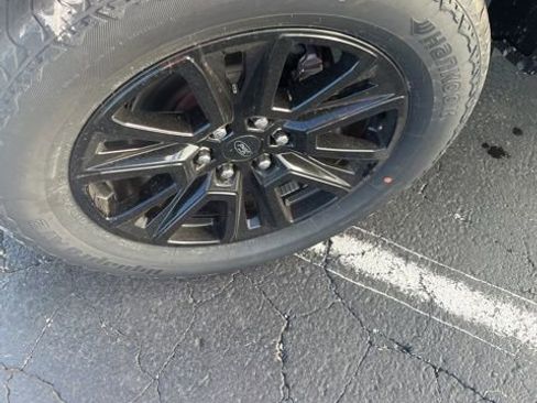 New 2025 Ford F150 Platinum w/ FX4 Off-Road Package image 10