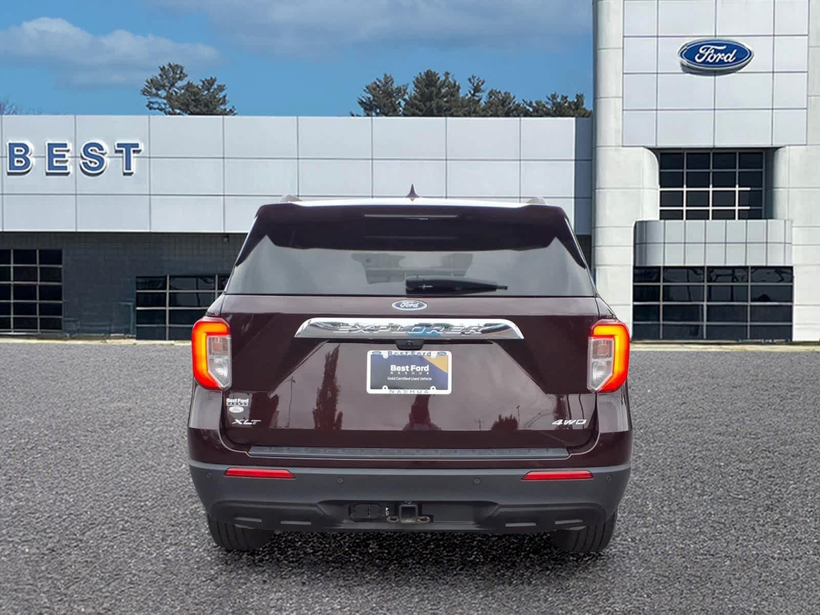 Used 2022 Ford Explorer XLT w/ Class IV Trailer Tow Package AWD/4WD image 5
