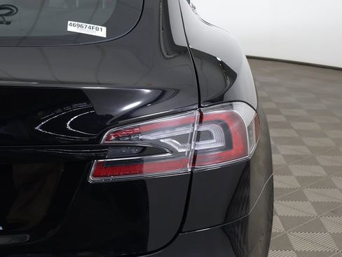 Used 2022 Tesla Model S image 19