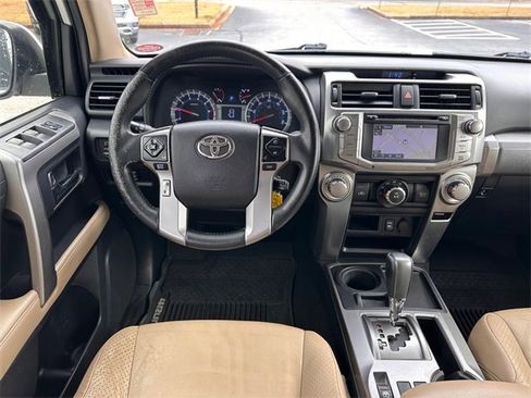 Used 2014 Toyota 4Runner SR5 image 11