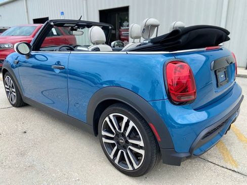 Used 2024 MINI Cooper S w/ Signature Upholstery Package FWD image 15