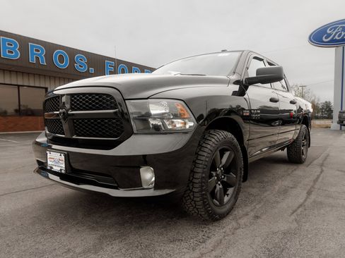 Used 2015 RAM 1500 Express image 2