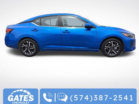 Used 2025 Nissan Sentra SV FWD image 10