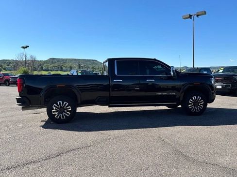 Certified 2025 GMC Sierra 2500 Denali Ultimate AWD/4WD image 6