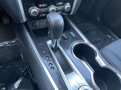 Used 2017 Nissan Pathfinder SV w/ Trailer Tow Package image 42