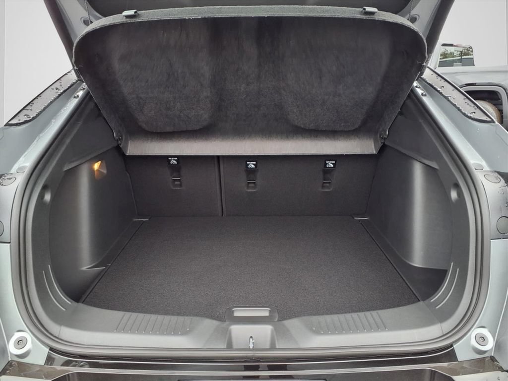 New 2026 Buick Envista Sport Touring w/ Convenience I Package FWD image 8