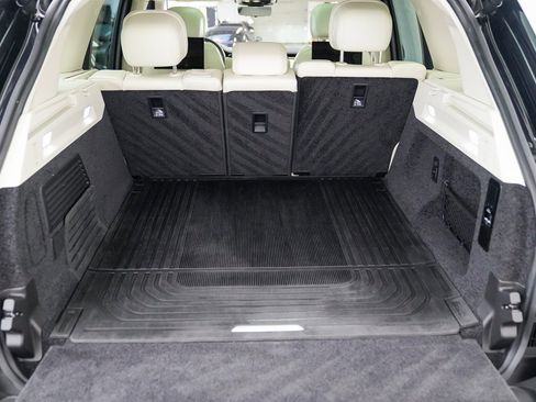 Used 2023 Land Rover Range Rover SE image 29