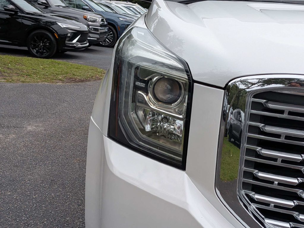 Used 2020 GMC Yukon Denali w/ Open Road Package RWD image 9
