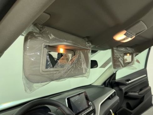 New 2025 Nissan Altima 2.5 SR image 37